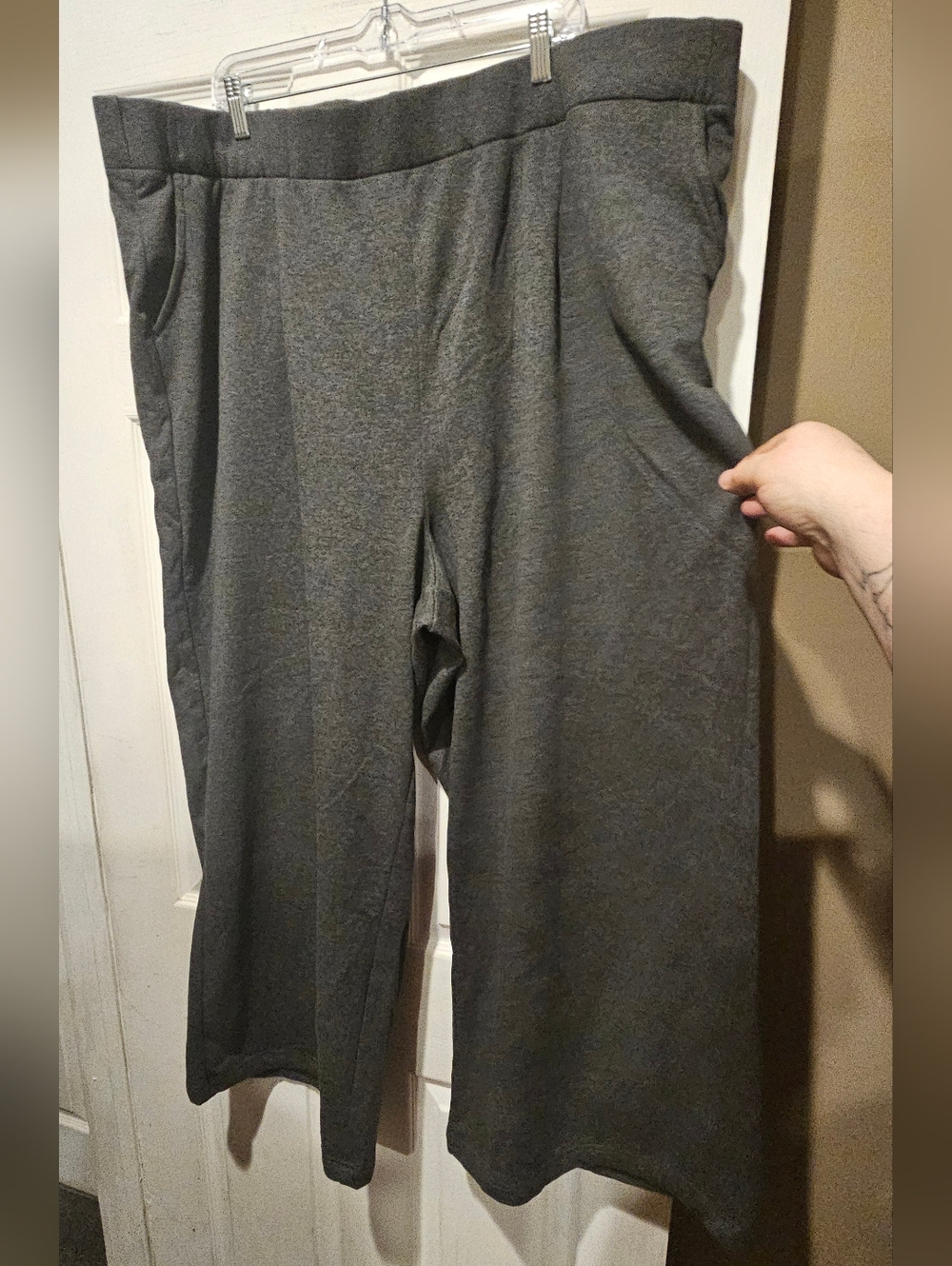 TORRID PULL ON WIDE LEG PANTS